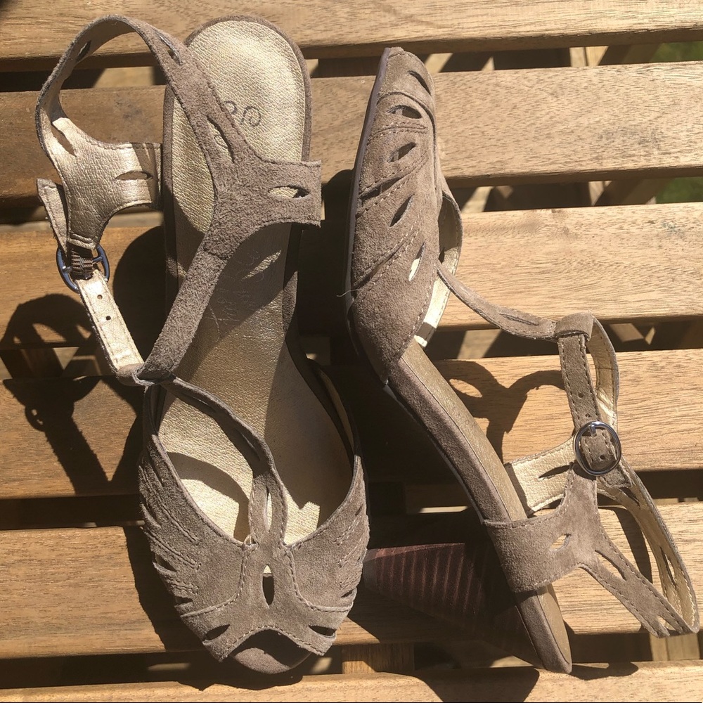 Seychelles Leather Suede Nude Heels